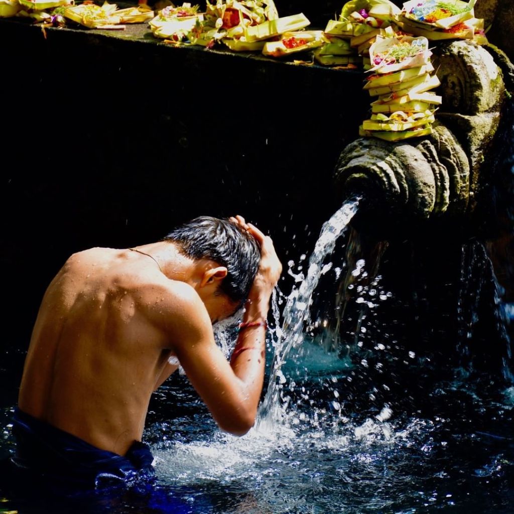 31966737_185328348783517_5861741094651297792_n