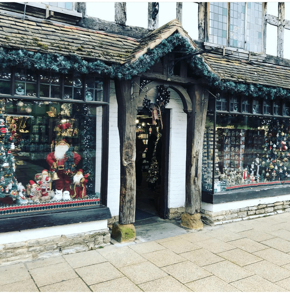 Christmas Shop in in Stratford-upon-Avon's Old Town